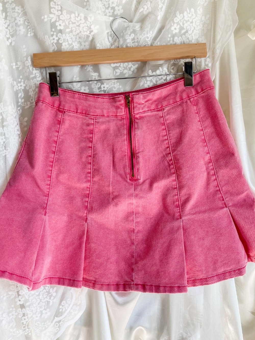 Pink Pleated Skirt - Picture 2 of 3
